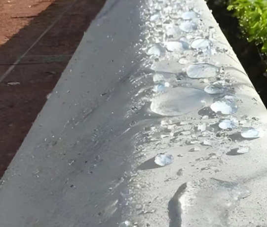 红旗硅烷浸渍涂料在混凝土保护中的应用