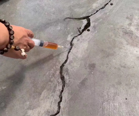 红旗混凝土裂缝修补技术详解​